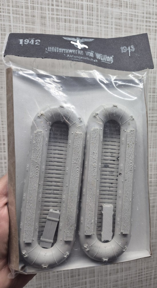 1:35 1:32 WWII German infantry pontoon bridge. resin