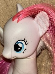 My Little Pony G4 Diamond Rose Friendship Is Magic – Preowened