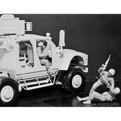 Master Box 35170 US Modern Army Middle East Present day Man Down! 1/35