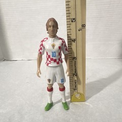 Luka Modric Croatia #10 Soccer Action Figure 4 in Plastic White Red Green