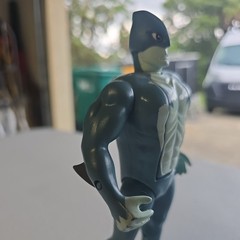 TIGERSHARKS MAKO 1986 Action Figure works great. vintage telepix clean