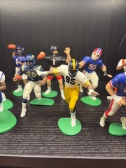 Lot Of 11 1995 & 1996 NFL Kenner Starting Lineup Figures (Lloyd, Seau, Faulk)