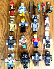 Lot of Random Mix Roblox Toys Action Figures, weapons, accessories No Codes +