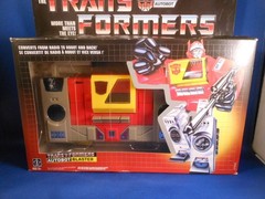 New Transformers Autobot BLASTER G1 Reissue Walmart Exclusive Figure