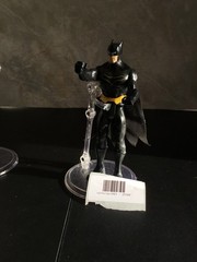 2017 Mattel Batman Action Figure 6″ DC Comics Black Suit Yellow Emblem Cape