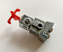 Vintage Kinsman Toy 1980s Silver Red 2″ Action Figure Little Conveyor Robot