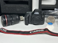 Canon Miniature Camera EOS 5D Mark III EF24-105mm F4L IS USM 8GB USB Flash Drive