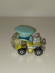 Disney Store Racers Alice in Wonderland Mad Hatter Die Cast Car Hot Rod Rare
