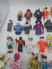 24 Roblox Figures with some Accessories Mixed Characters 24 pc Jazwares Maples
