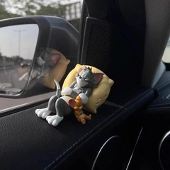 Tom & Jerry Cartoon Figurines Cute Cat Mouse Desk Ornament Toy Decoration car…