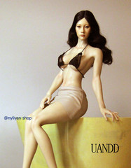 UDDOLL 1/6 Female Thin Waist Wide Hip Finger Bone Seamless Silicone Body 12″Doll