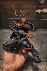 Deathstroke Batman Action Figure w/ Alt Head Hands Sword Staff