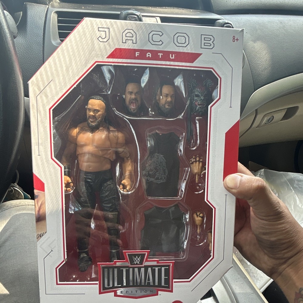 WWE Ultimate Edition Jacob Fatu Collector’s Edition Figure w/ Extra Hands Head