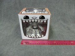 Plunderlings NEW * Feral Zombone * Lone Coconut Action Figure Monster Pirate
