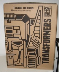 FORTRESS MAXIMUS Transformers SDCC 2016 Exclusive with Upgrades and boxes