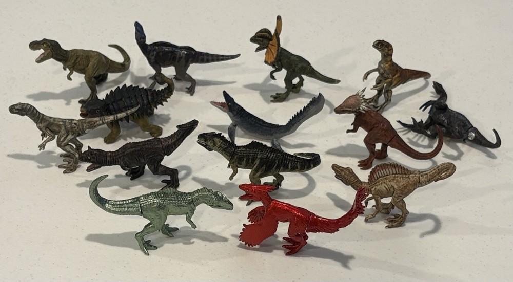 Jurassic World Captive Build & Battle Dinosaurs Wave 1 Set of 14 With Ultra Rare