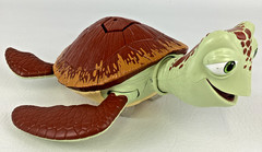 Disney Pixar Finding Nemo Chat N Cruise Crush Talking Sea Turtle 2022 Mattel Toy