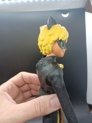 Playmates Miraculous: Tales of Ladybug and Cat Noir 2020 Cat Noir Figure 11.5″