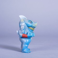 Rampage Toys X Shamrock Arrow Fang Shark Fighter Japanese Kaiju Sofubi Figure