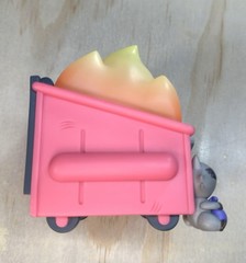 100% Soft NYCC 2023 Trash Panda Raccoon Dumpster Fire Vinyl Figure Exclusive