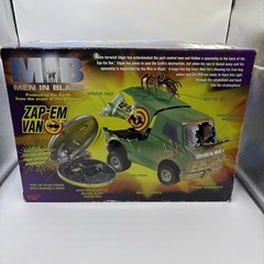 New Vintage 1997 Galoob MIB Men In Black ZAP-EM VAN w/ Alien Spaceship