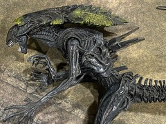 McFarlane Alien Queen Figure Alien vs Predator Rare 2005 Exclusive Damaged Read