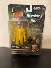 Breaking Bad Walter White Action Figure Meth Lab Mezco 2013