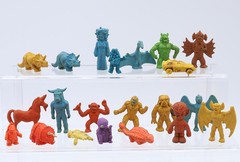 Lot of 33 Soft Plastic / VINTAGE Rubber Monsters Figures Dinosaurs Diener Toys