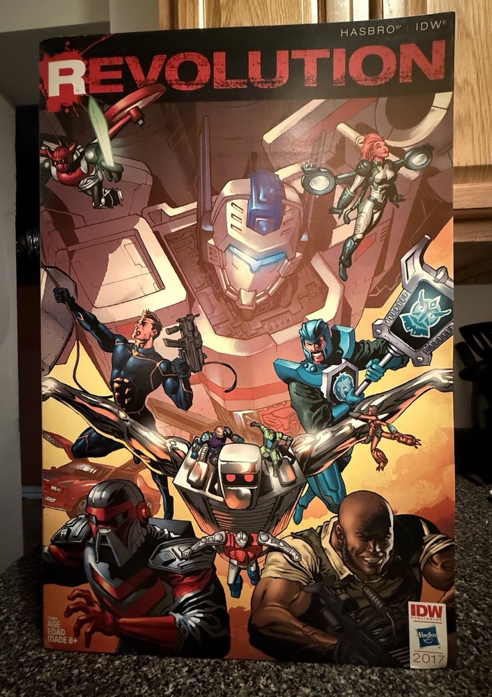 SDCC 2017 Hasbro Revolution 16 Figure Box Set IDW Comic Crossover New Sealed