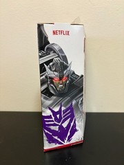 Transformers WFC Netflix Walmart Exclusive Decepticon Sparkless Bot