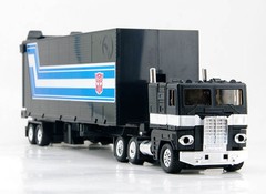 TRANSFORMERS G1 Reissue AUTOBOT Black Optimus Prime Christmas Birthday Gift Toy