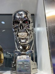 US Terminator Arnold T2 T800 1:1 Endoskeleton Resin Skull Bust Statue LED Eyes