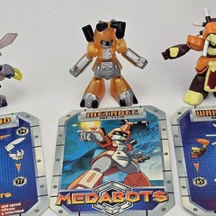 Medabots Action Figure Lot 7 Hasbro Takara Tomy 2.5” Mini Figures With Cards