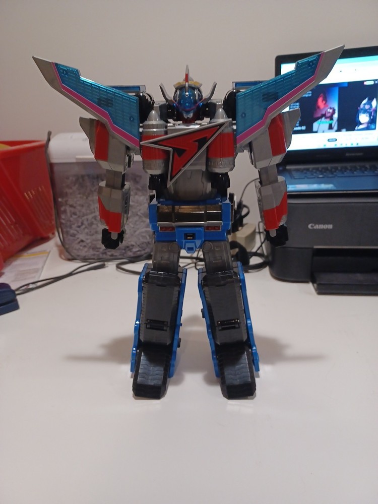 Giant Saver Space Deleter DX Solar Saver Complete LOOSE