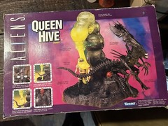 Aliens Queen hive playset