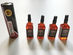 1/6 4 x bottles whiskey alcohol toy for Hot toys Kumik Phicen stage property