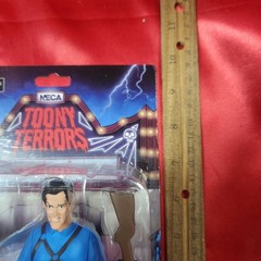 NECA Toony Terrors Evil Dead 2 – Ash Figure