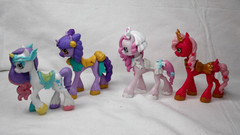 4 Shopkins Happy Places Horse Pony & Unicorn Figures Ringa Bella Rainbow Prancer