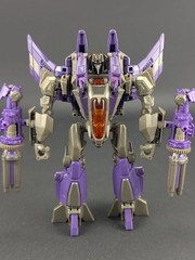 Transformers Generations Skywarp complete Takara TG-18 FOC Japanese
