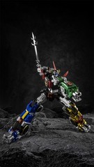 New In Stock Lucky Cat Micro Cosmos MC-01S Elvis Voltron Metallic Version Figure