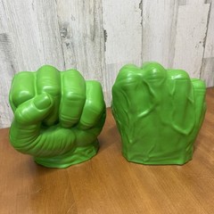 Avengers The Incredible HULK SMASH FISTS Hasbro Marvel 2023 Foam Hands