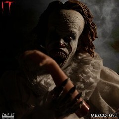 Mezco Toyz One:12 Collective Pennywise Clown IT 2017 Action Figure Stephen King