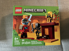 LEGO Minecraft The Nether Lava Battle 21266 6+ Building Toy 99 Pcs