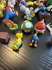 Super Mario Jakks World of Nintendo Figures Lot Yoshi Toad Luigi Bomb Fish Star