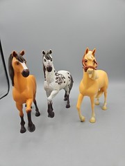 DreamWorks Spirit Riding Free Horses 2017 Chica Linda Palomino Bluffs Lot Of 3
