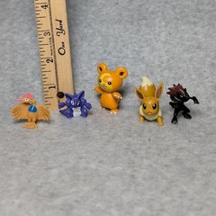 Pokemon Mini Figures Lot of 5 Eevee Teddiursa Nidoking Fearow Zoroark