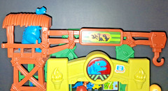 Land Before Time Dinosaur Rescue Station & Dino Truck LIGHTS & SOUNDS WORK!