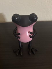 Twelve Dot APO Frogs Vinyl Figures