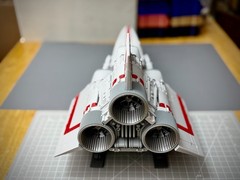 BSG 1978 Colonial Viper MK I (21 in. PLAYSET LIGHT-GRAY/RED)