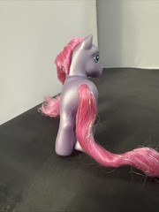 My Little Pony G3 PETAL BLOSSOM 2002 Hasbro Long Styled Pink Tinsel Hair MLP